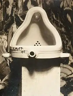 Marcel Duchamp, Fountain, 1917